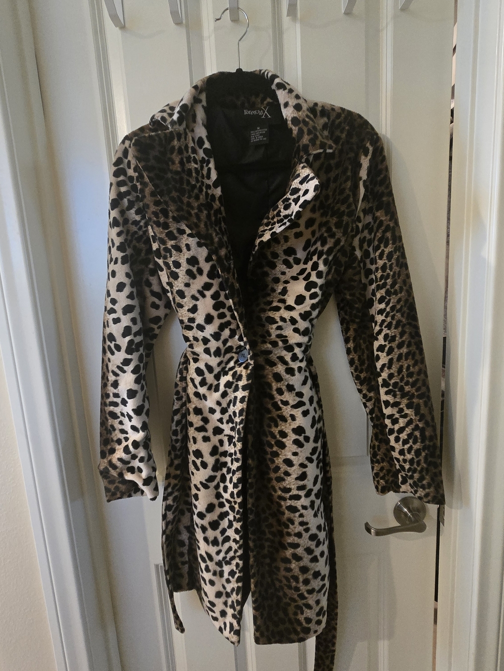 Fornula X  Leopard Print Faux Fur Coat - Black and Brown